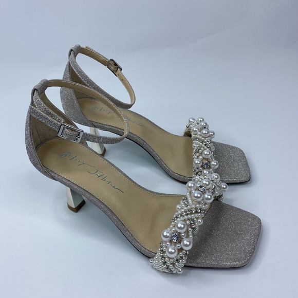 Betsey Johnson Women's Milo Embellished Kitten Heels Sandals Womens Sz 6.5M - Picture 3 of 15